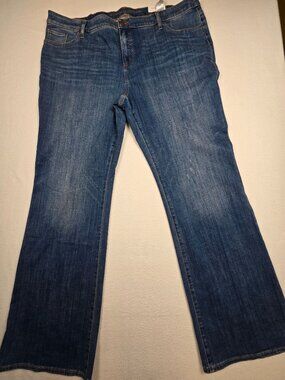 NWT Chicos So Slimming Girlfriend Flare Jeans Size 4T US 20T Blue Denim NEW